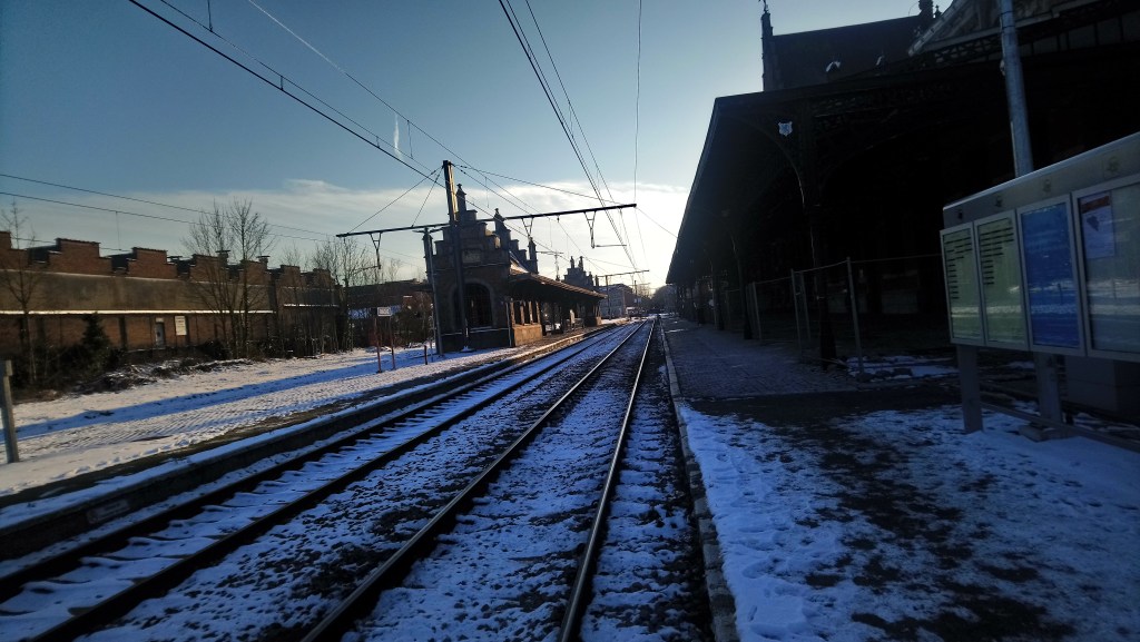 Binche, gare SNCB, hiver