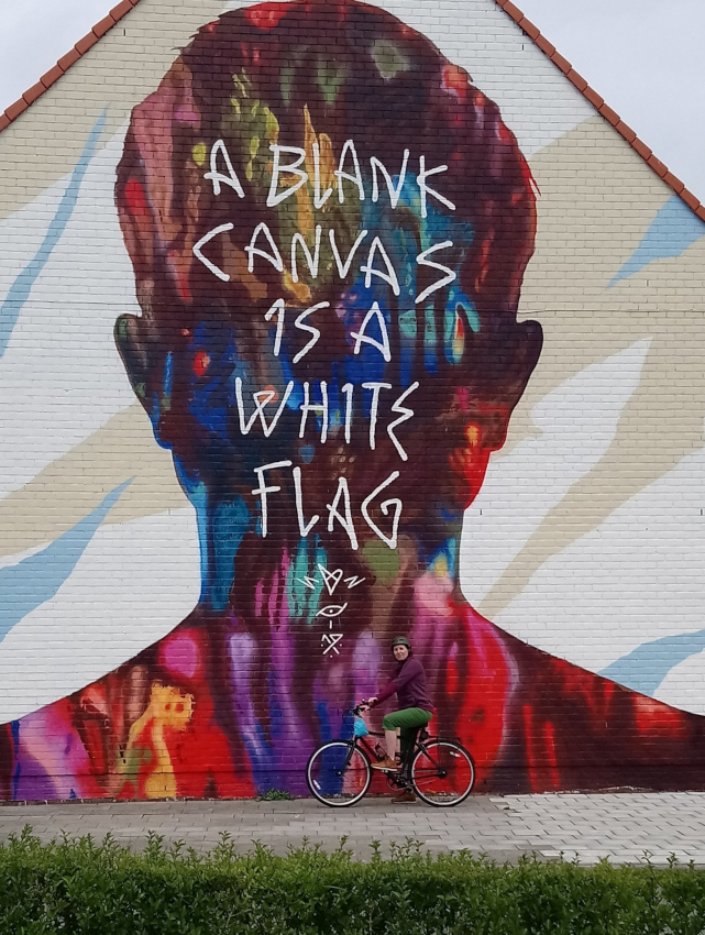 Street artiste David Walker à Ostende