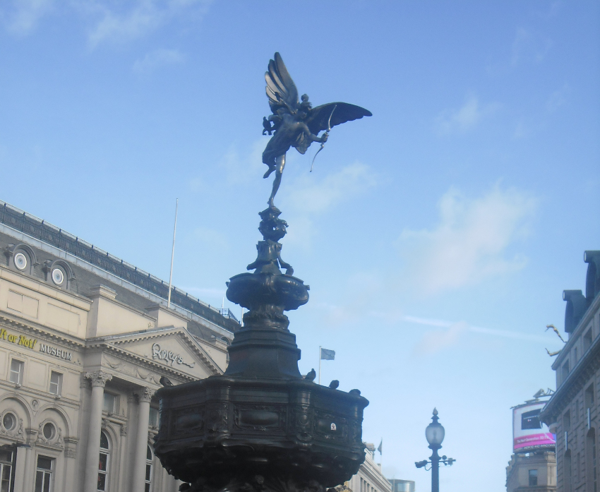 Fontaine sur Piccadilly Circus à Londres