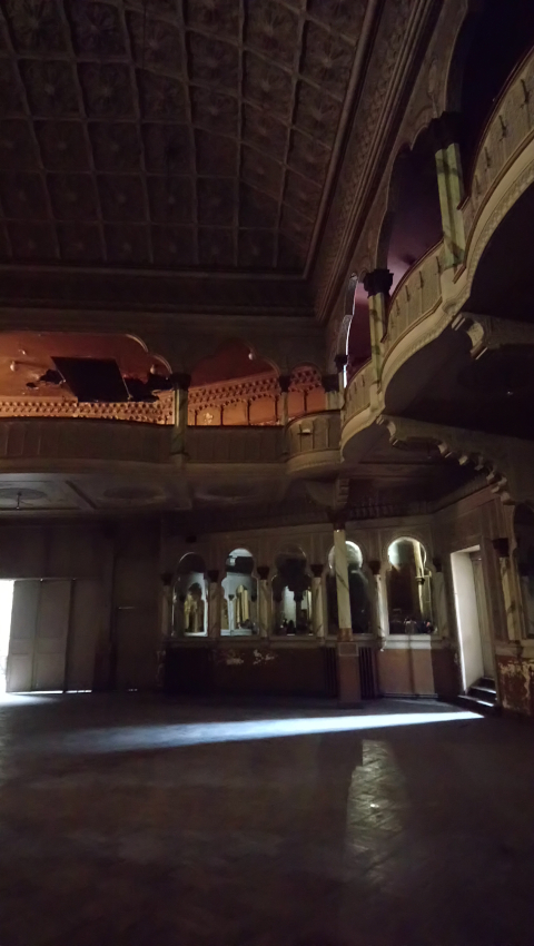 Balcon de la salle de spectacle Aegidium