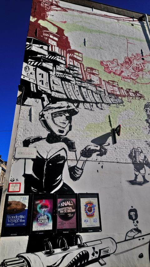 Mr. Mong pour Sorry, not sorry