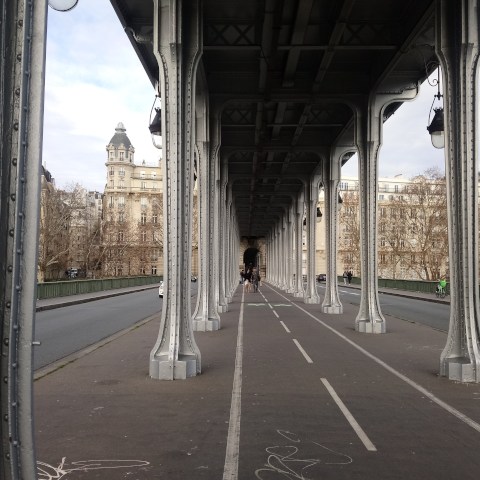 Pont Bir-Hakeim sur la Seine