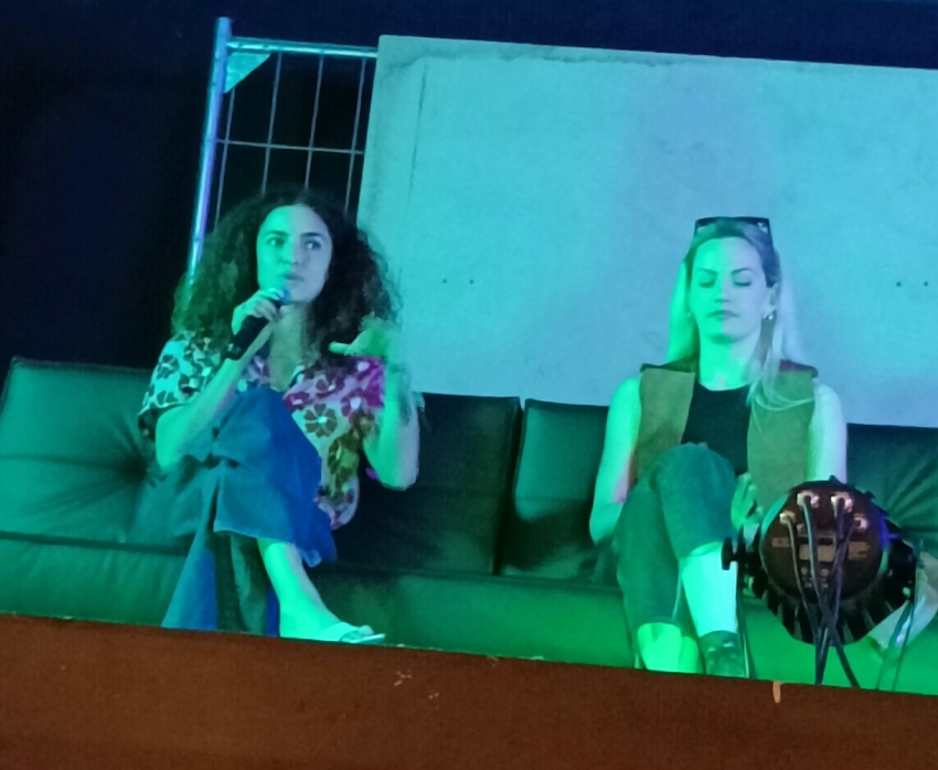 Anna Shaffer et Lucy Martin