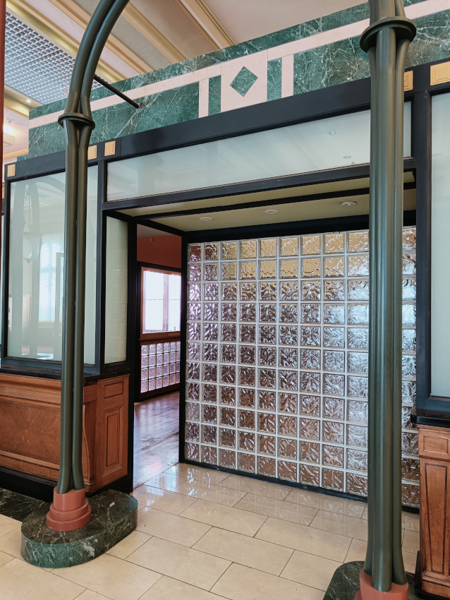 Art déco dans l'ancienne Banque de France de Roubaix