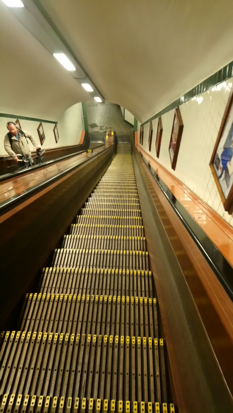 Escalator du Tunnel Sainte-Anne à Anvers