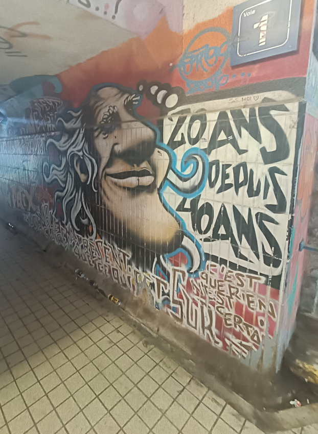 Graffiti du souterrain de la gare d'Écaussinnes